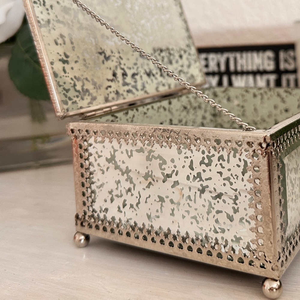 Nicole Miller Home Mirrored Silver Jewelry Box Trinket - Picture 7 of 12